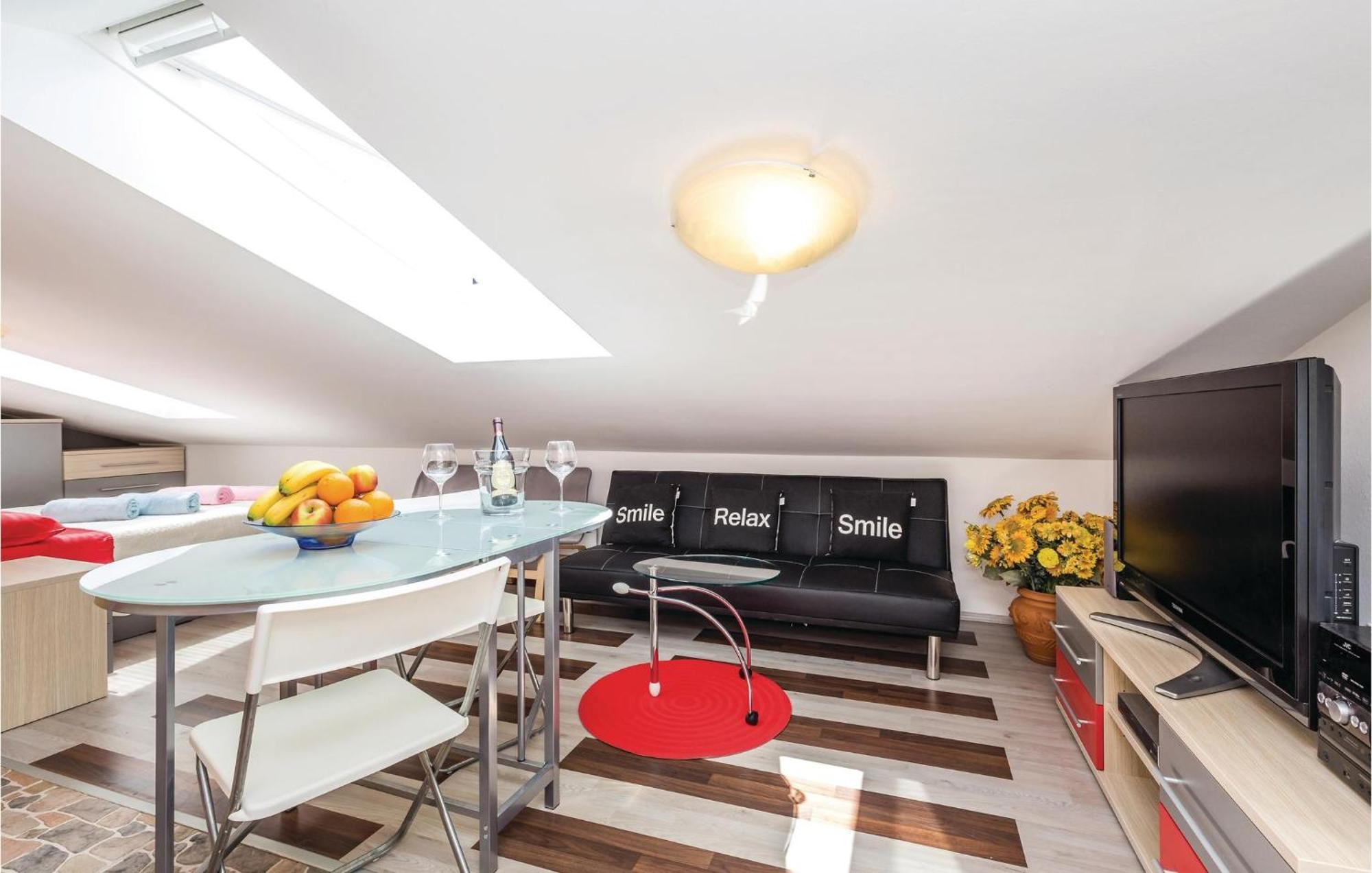 Beautiful Apartment In Opatija With Kitchen Esterno foto