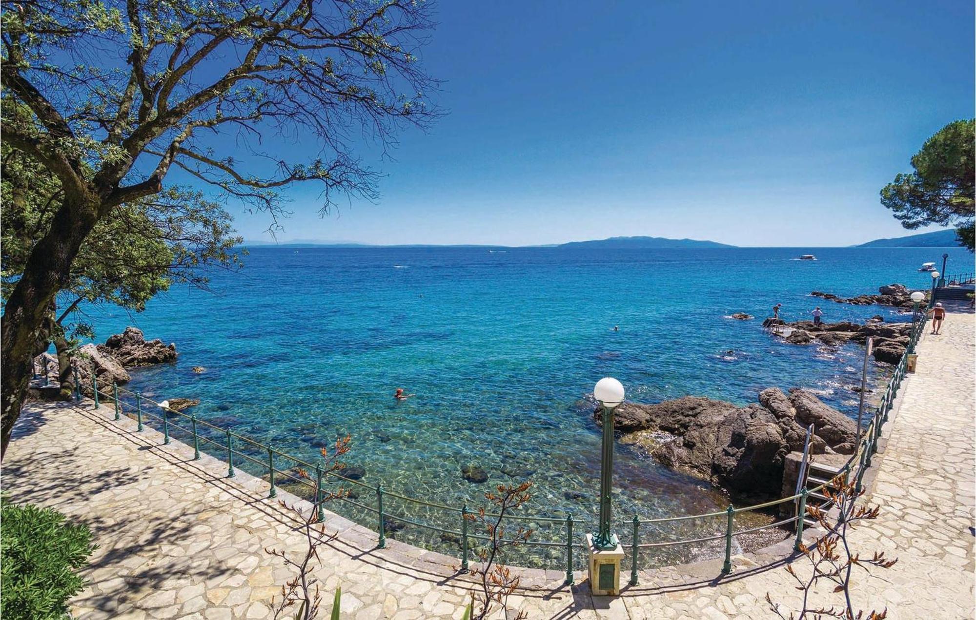 Beautiful Apartment In Opatija With Kitchen Esterno foto
